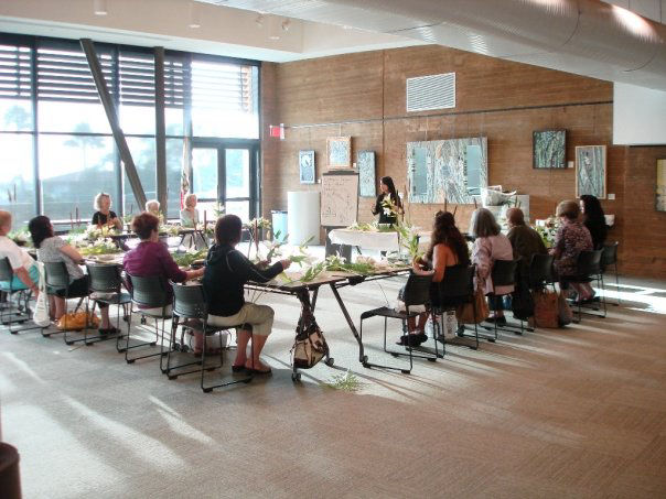 Ikebana Flower Arts - Ikebana Workshop by Nakaba Emtesali